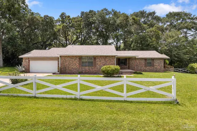 601 Booker St, Cantonment FL 32533 exterior