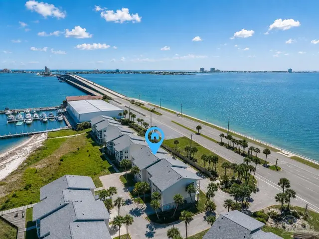 200 Pensacola Beach Rd # D2, Gulf Breeze FL 32561 exterior
