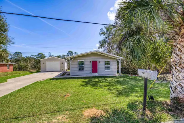 6733 Oakcliff Rd property photo
