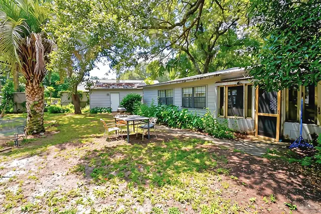 3052 Safronia Shores Rd property photo