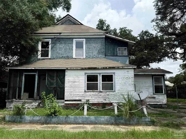 804 E Lee St, Pensacola FL 32503 exterior