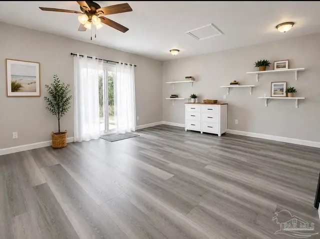 6 Rodgers Pl property photo