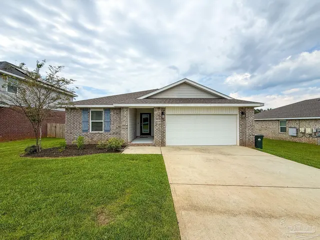 3480 Blaney Dr, Cantonment FL 32533 exterior