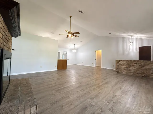 8047 Charter Oaks Dr property photo