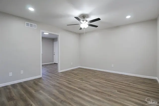 9615 Sandpiper St property photo