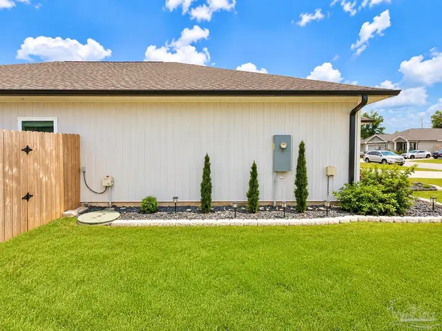 9656 Sagewood Dr property photo