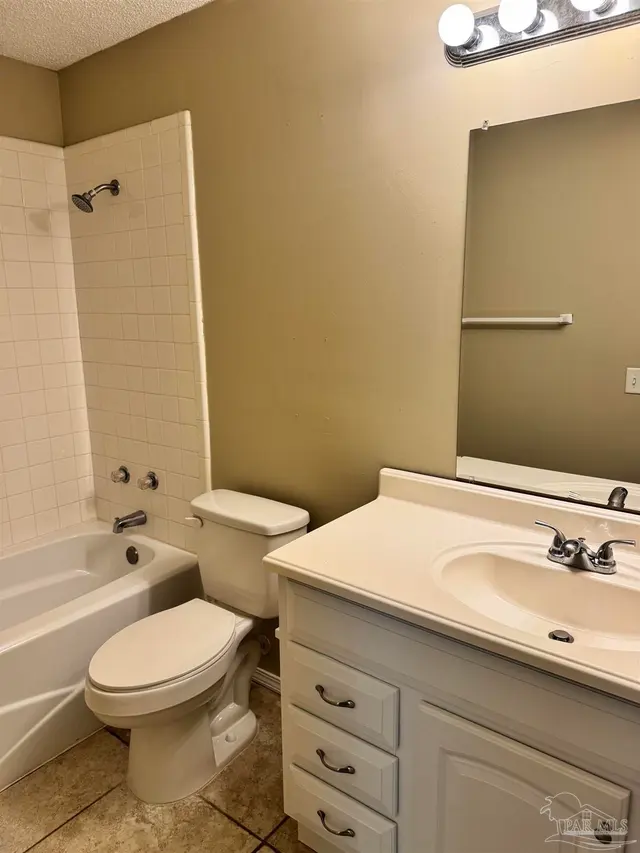 7106 Redondo Dr property photo
