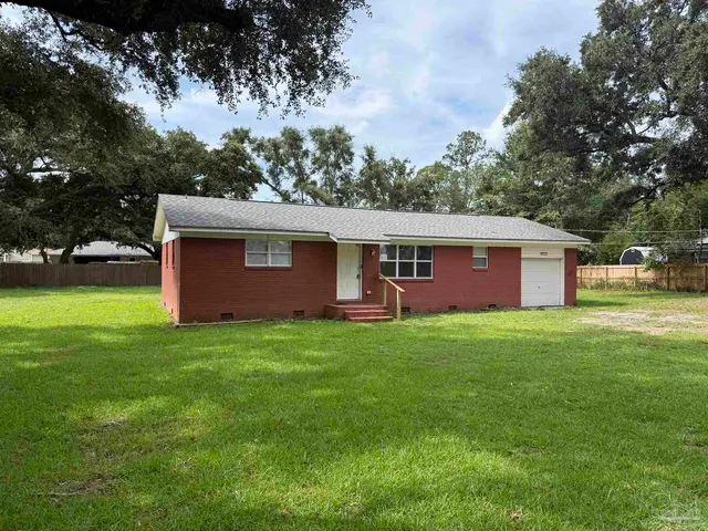 6773 Contentment St, Milton FL 32583 exterior