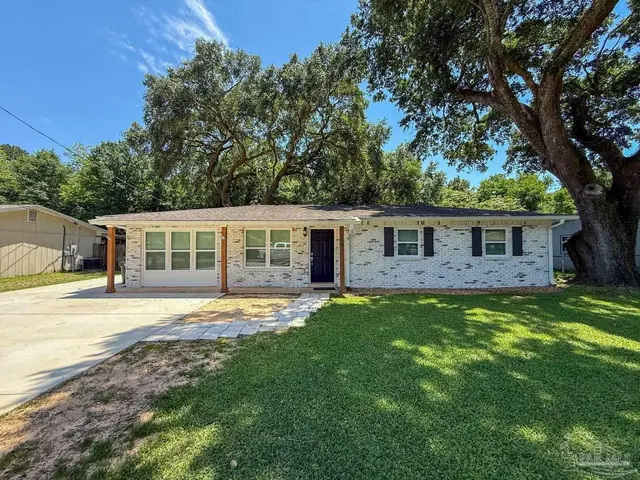 1501 Croquet Dr, Cantonment FL 32533 exterior