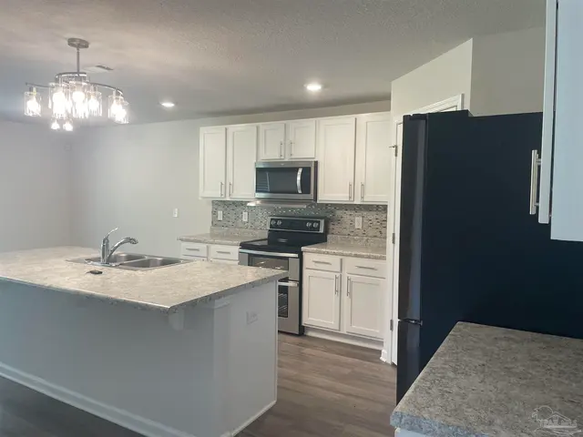 5241 Peach Dr property photo