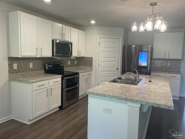 5241 Peach Dr property photo