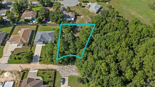4395 Carol Ct, Gulf Breeze FL 32563 exterior