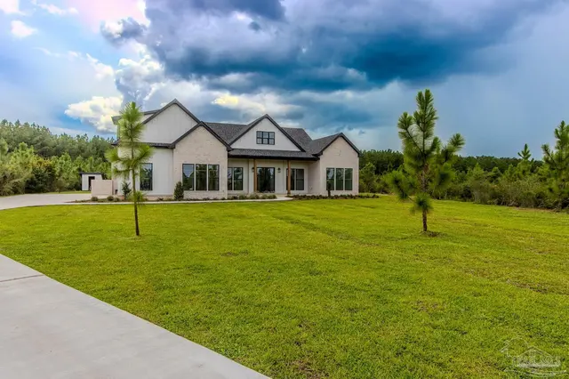 8687 Naturewalk Dr, Jay FL 32565 exterior