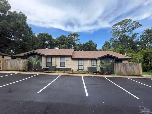 5979 Born Dr # 3, Pensacola FL 32504 exterior