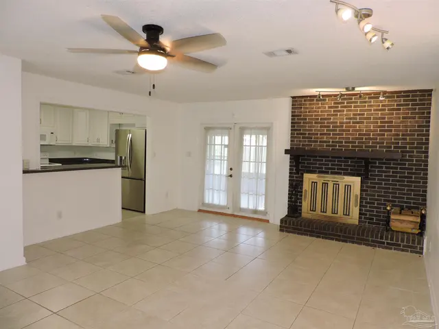 2323 Silversides Loop property photo