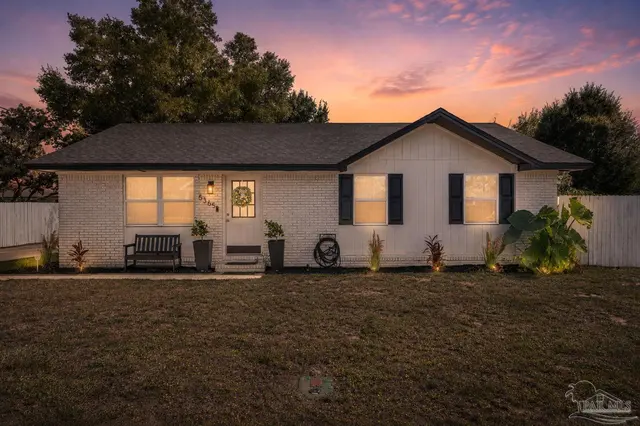 5365 Harmony Ln, Gulf Breeze FL 32563 exterior