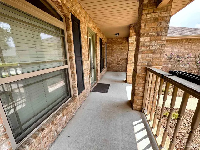 4700 Belvedere Cir property photo