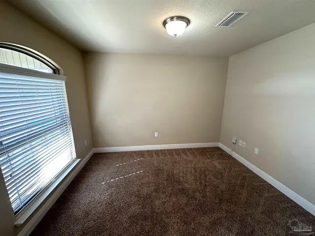 4700 Belvedere Cir property photo