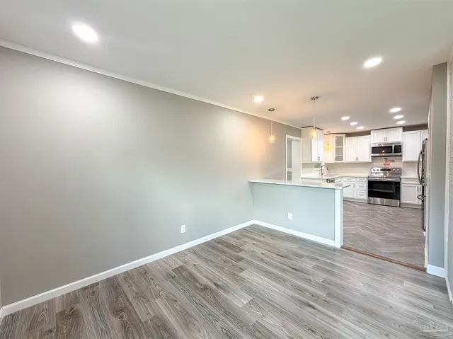 1815 Hallmark Dr property photo