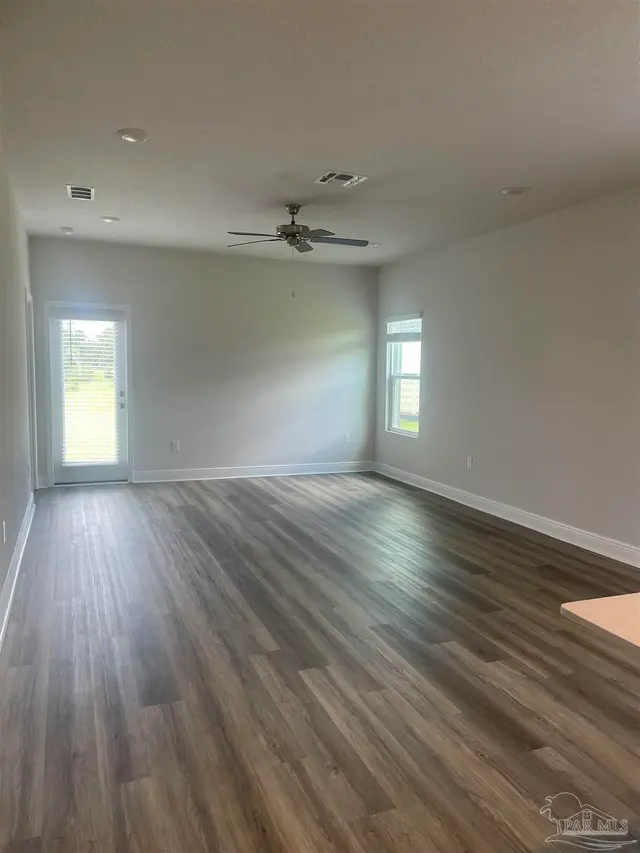 8178 Fox Hunt Dr property photo