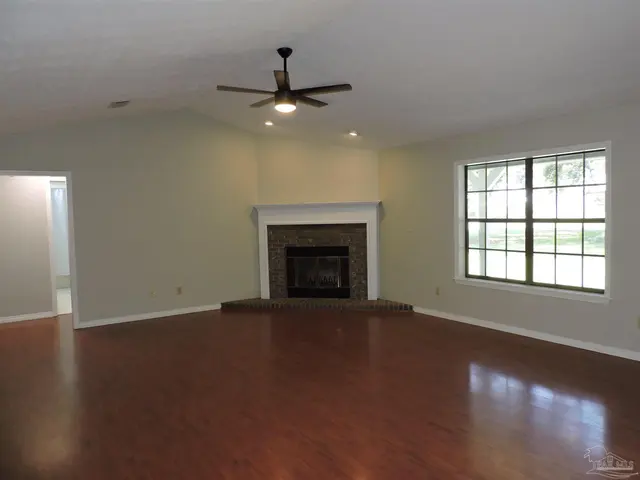 5261 Rowe Trl property photo