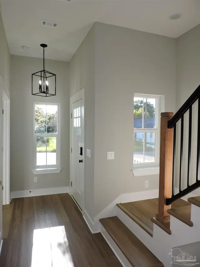 706 F St # B property photo