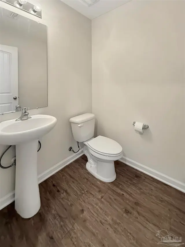 5777 Blackhorse Cir property photo