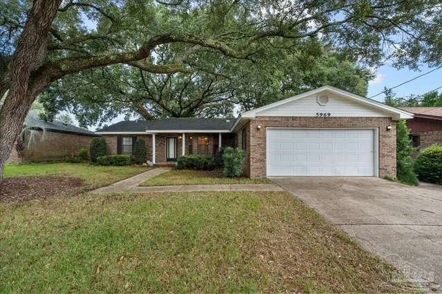 5969 Somerset Dr, Pensacola FL 32526 exterior