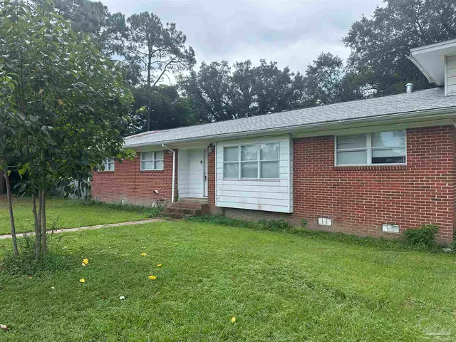 2833 Bellview Ave, Pensacola FL 32526 exterior