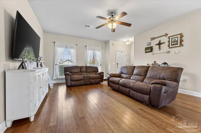 1819 Waterford Sound Blvd property photo