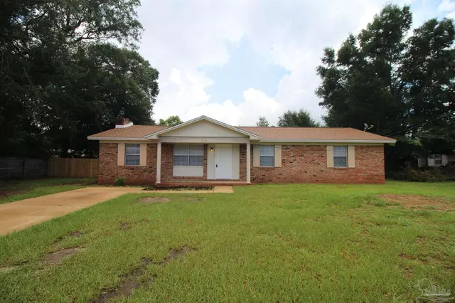 5078 Barbara Ln, Milton FL 32570 exterior