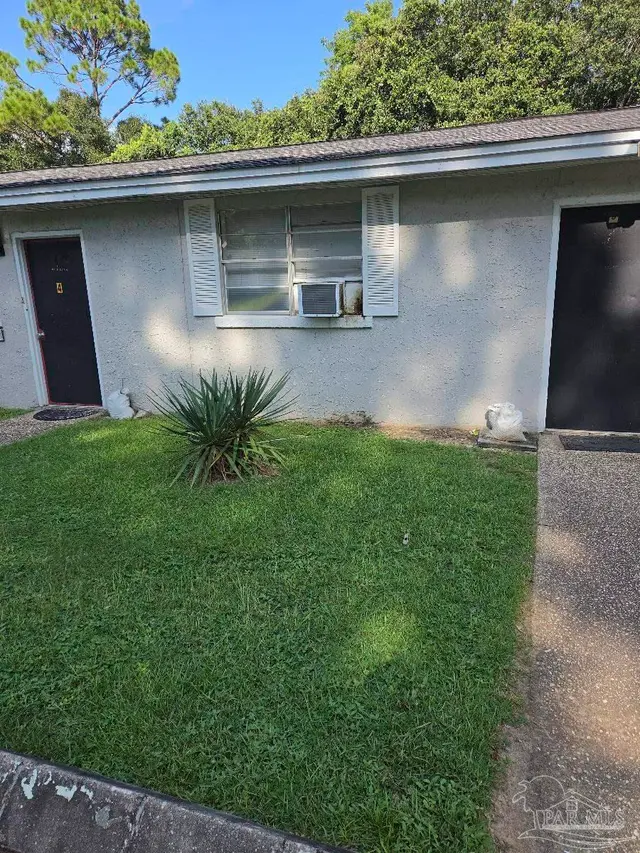 671 E Olive Rd # 5, Pensacola FL 32514 exterior