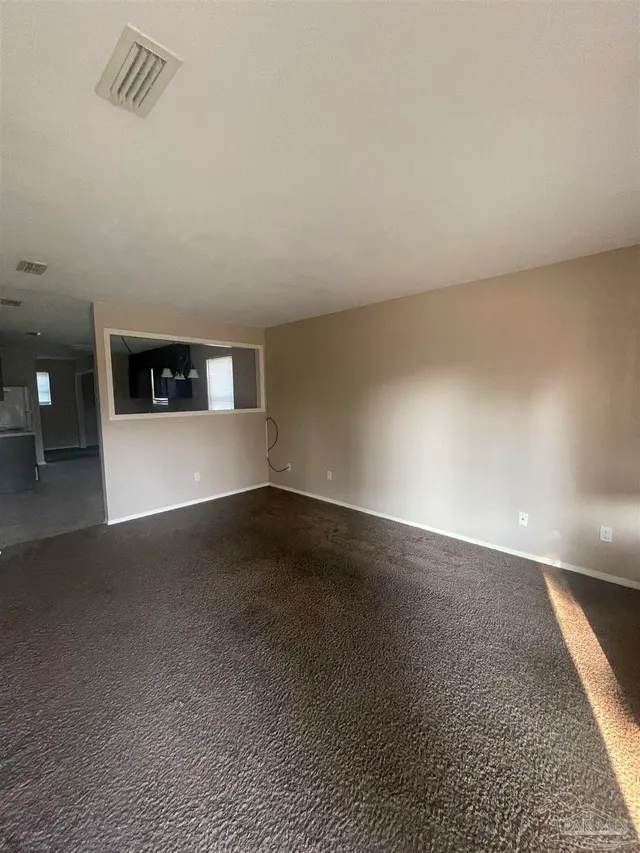 10047 Hillview Rd property photo