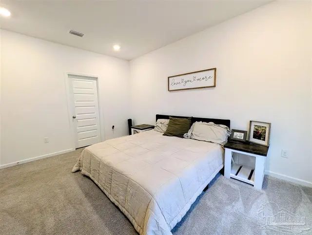 6622 Sun Tree Cir property photo
