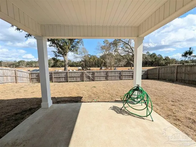 6622 Sun Tree Cir property photo