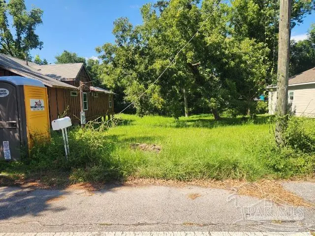 1400 W Jackson St, Pensacola FL 32501 exterior