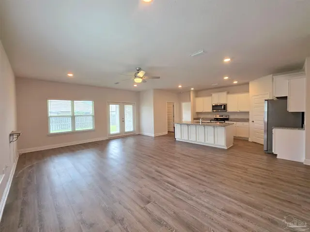 7757 Burnside Loop property photo