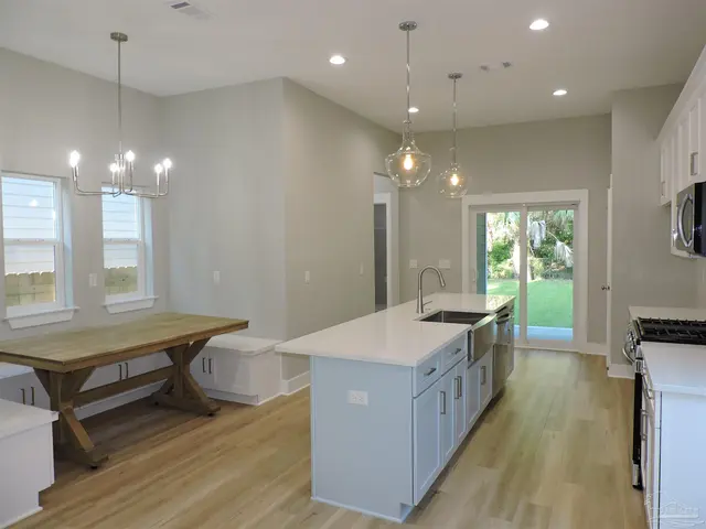 706 F St # A property photo