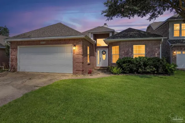 4004 Longwood Cir, Gulf Breeze FL 32563 exterior