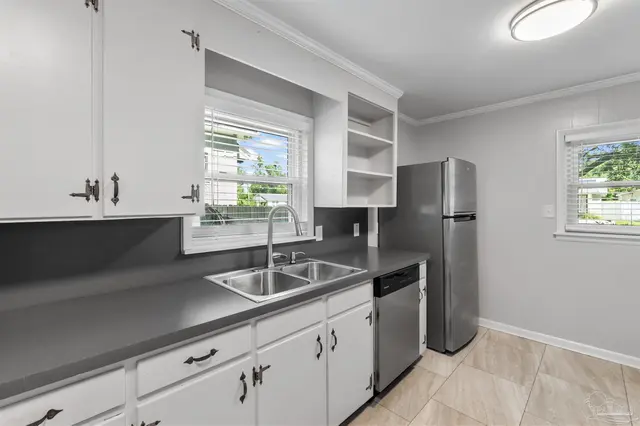 3115 Lloyd St property photo