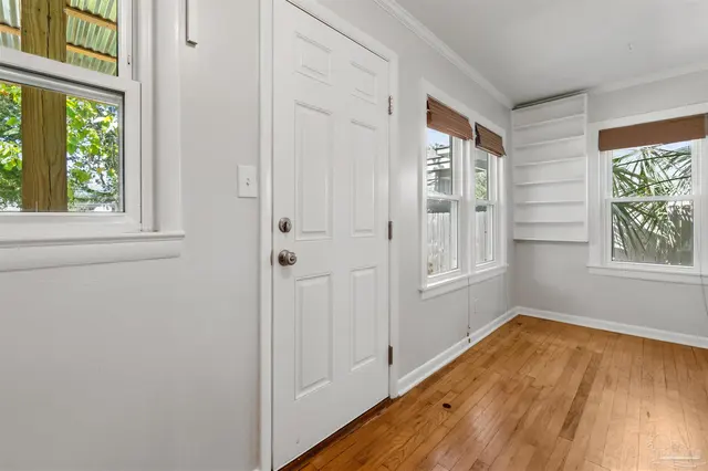 3115 Lloyd St property photo