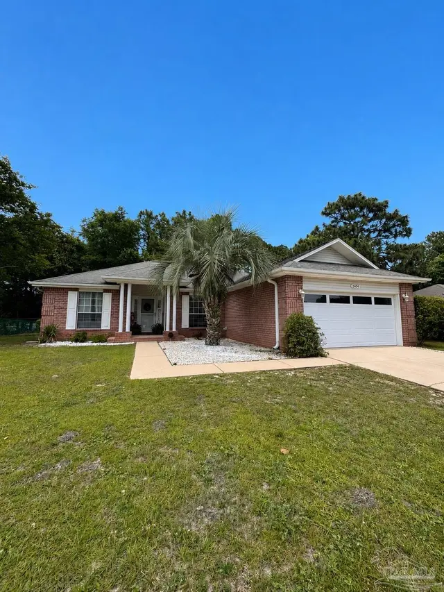 2404 Houston Cir, Gulf Breeze FL 32563 exterior