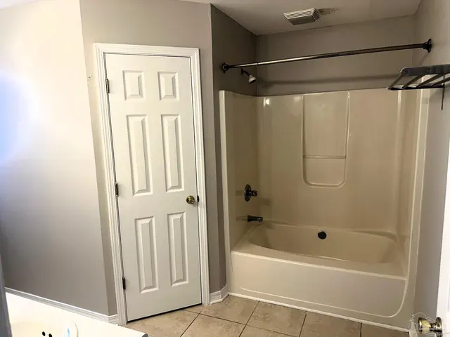 7630 Chablis Cir property photo