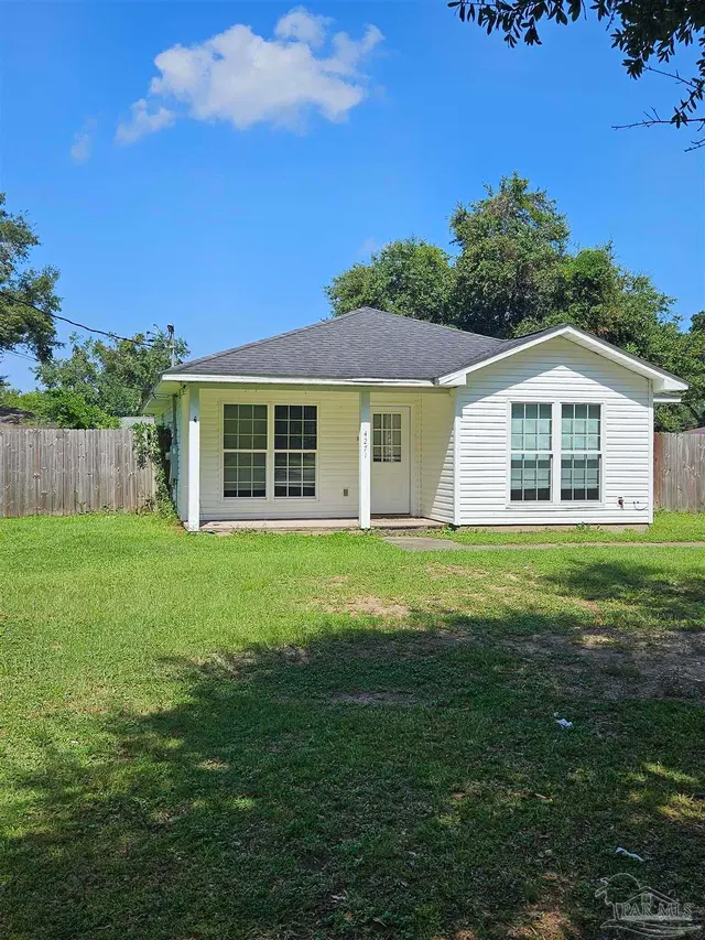 4271 Magnolia Oak St, Pace FL 32571 exterior