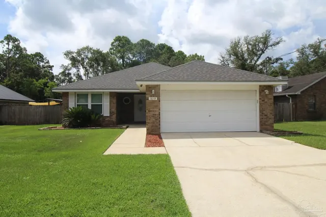 7679 Old Hickory Dr, Pensacola FL 32507 exterior