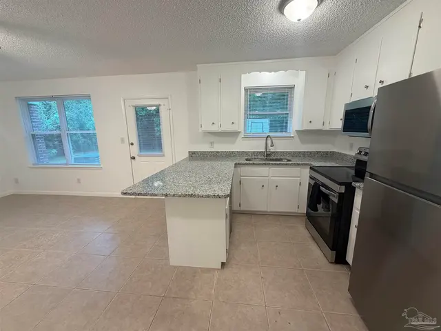 8104 Li Fair Dr property photo