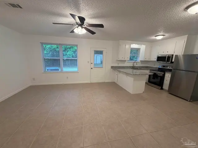 8104 Li Fair Dr property photo