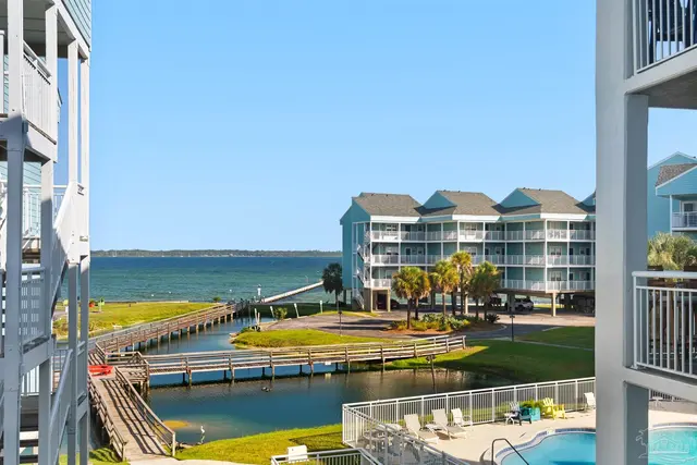 1150 Ft Pickens Rd # H3 property photo