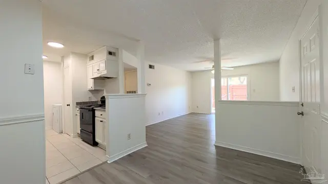 2303 W Michigan Ave # C2, Pensacola FL 32526 exterior