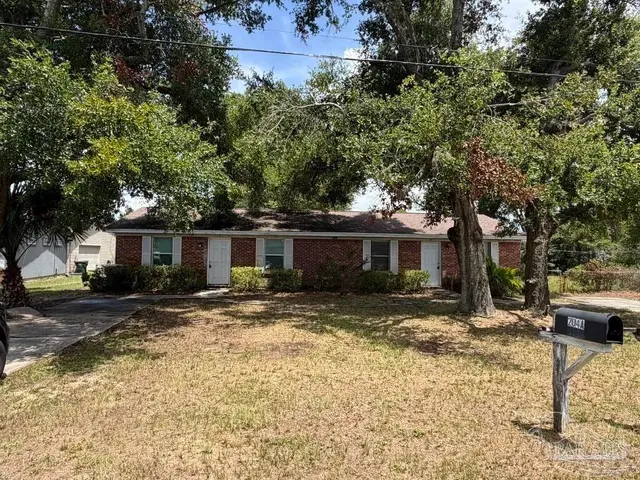 204 Brandywine Rd # A, Pensacola FL 32507 exterior